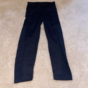 Salty Honey Strength Mesh Capri Leggings.